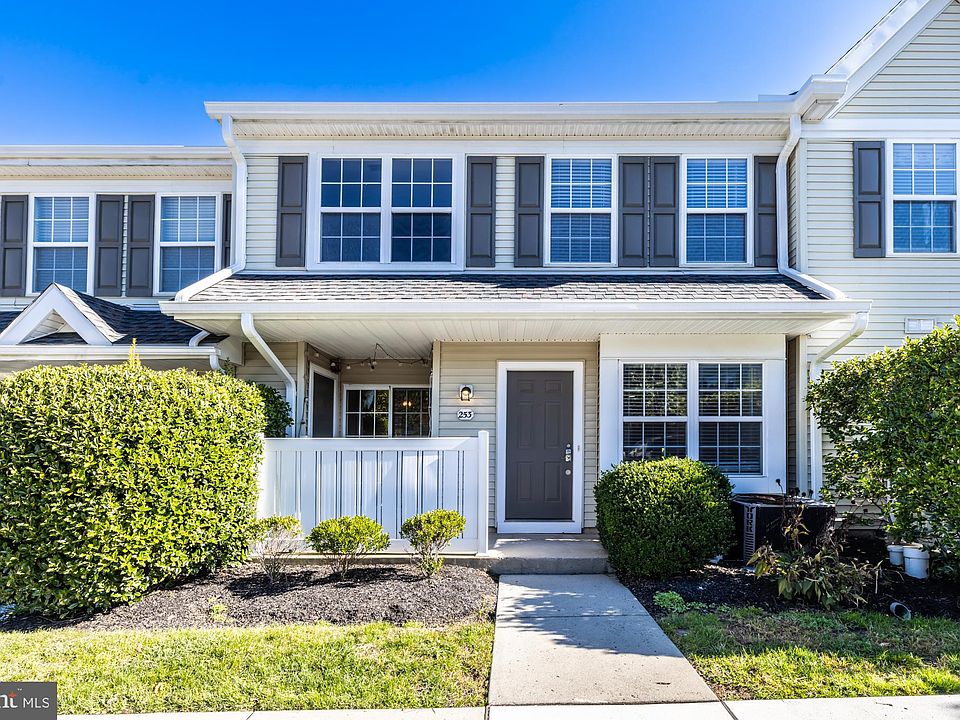 1st image of 253 Flagstone Rd #7