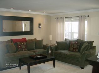 2010 Creekside Ct, Warrington, PA 18976