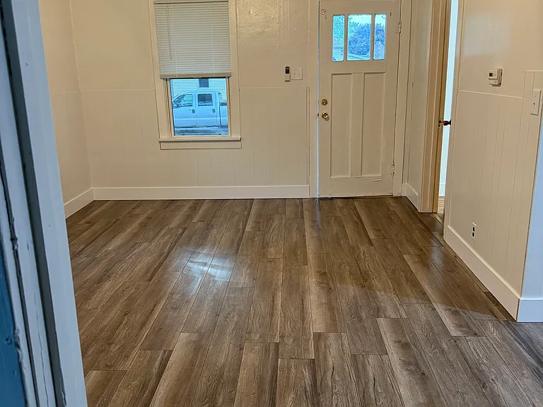 217 S California Ave — Photo 4