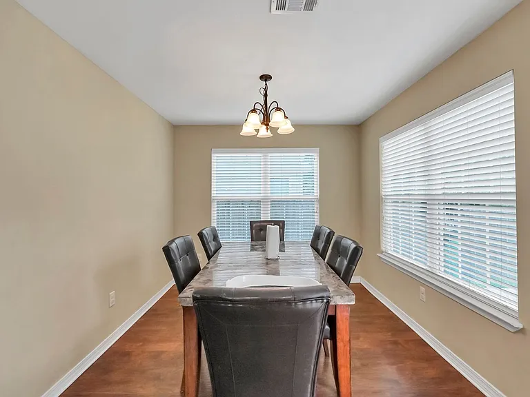 220 Wainwright Dr — Photo 20