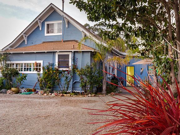 2nd image of 2896 Soquel Ave