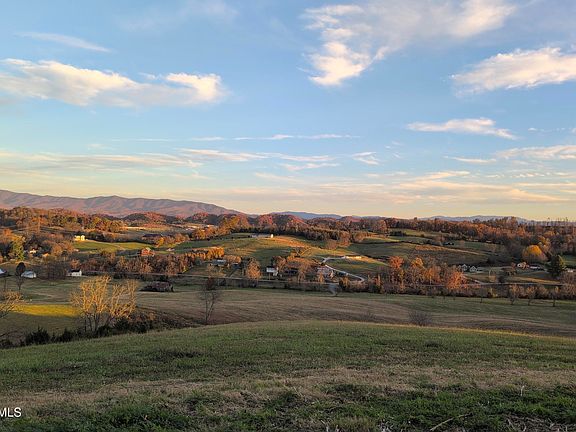 2nd image of 1578 Hunting Hill Rd