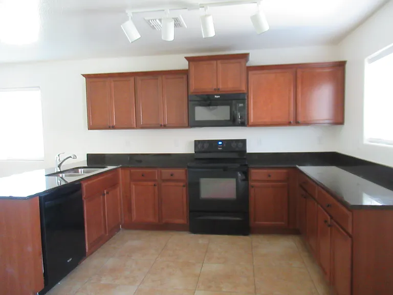 900 W Broadway Ave #49 — Photo 5