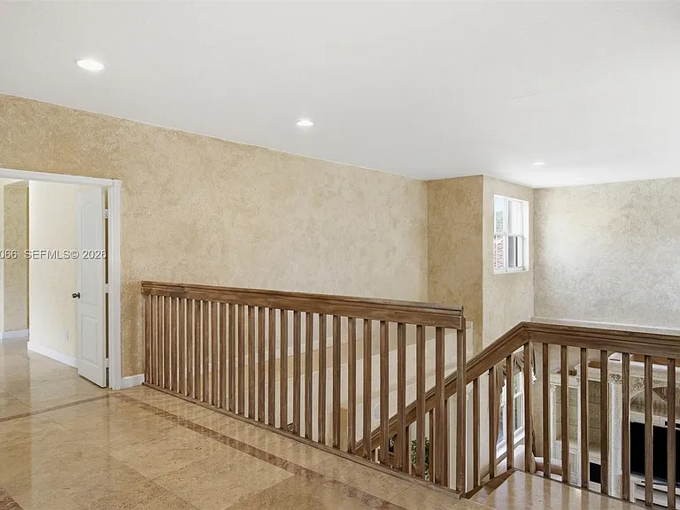 16781 SW 38th St — Photo 24