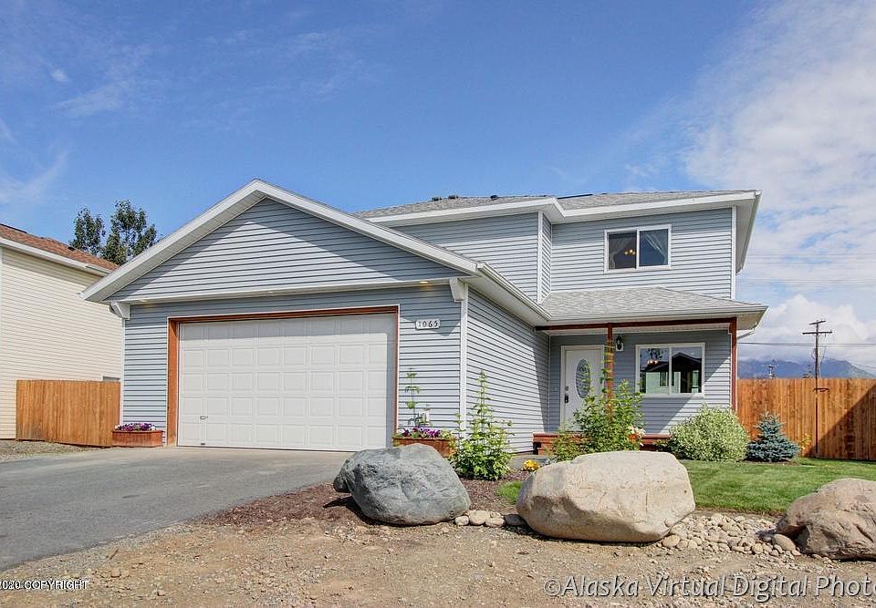 1st image of 1065 S Gurn Cir