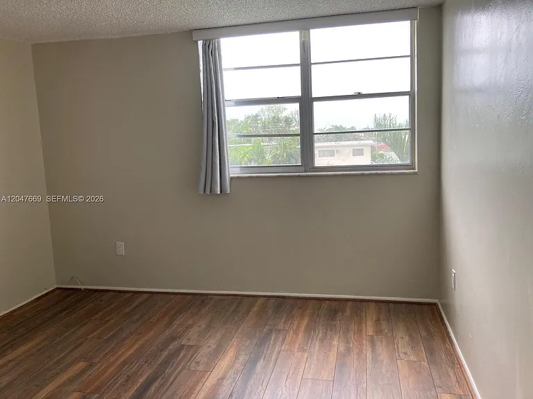 7900 Tatum Waterway Dr #305 — Photo 5