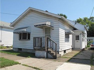 2nd image of 509 E 11th St