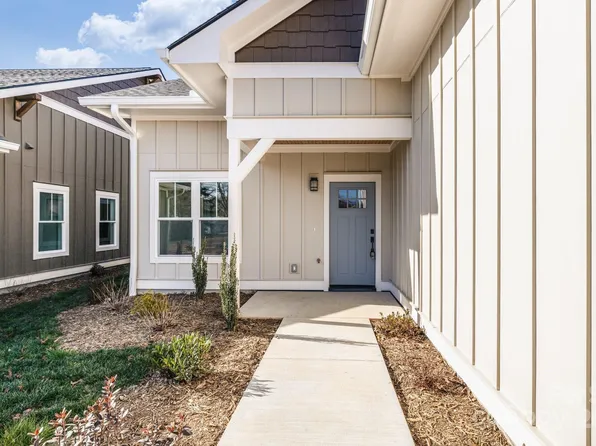 11 Cozy Cottage Way #4, Arden, NC 28704