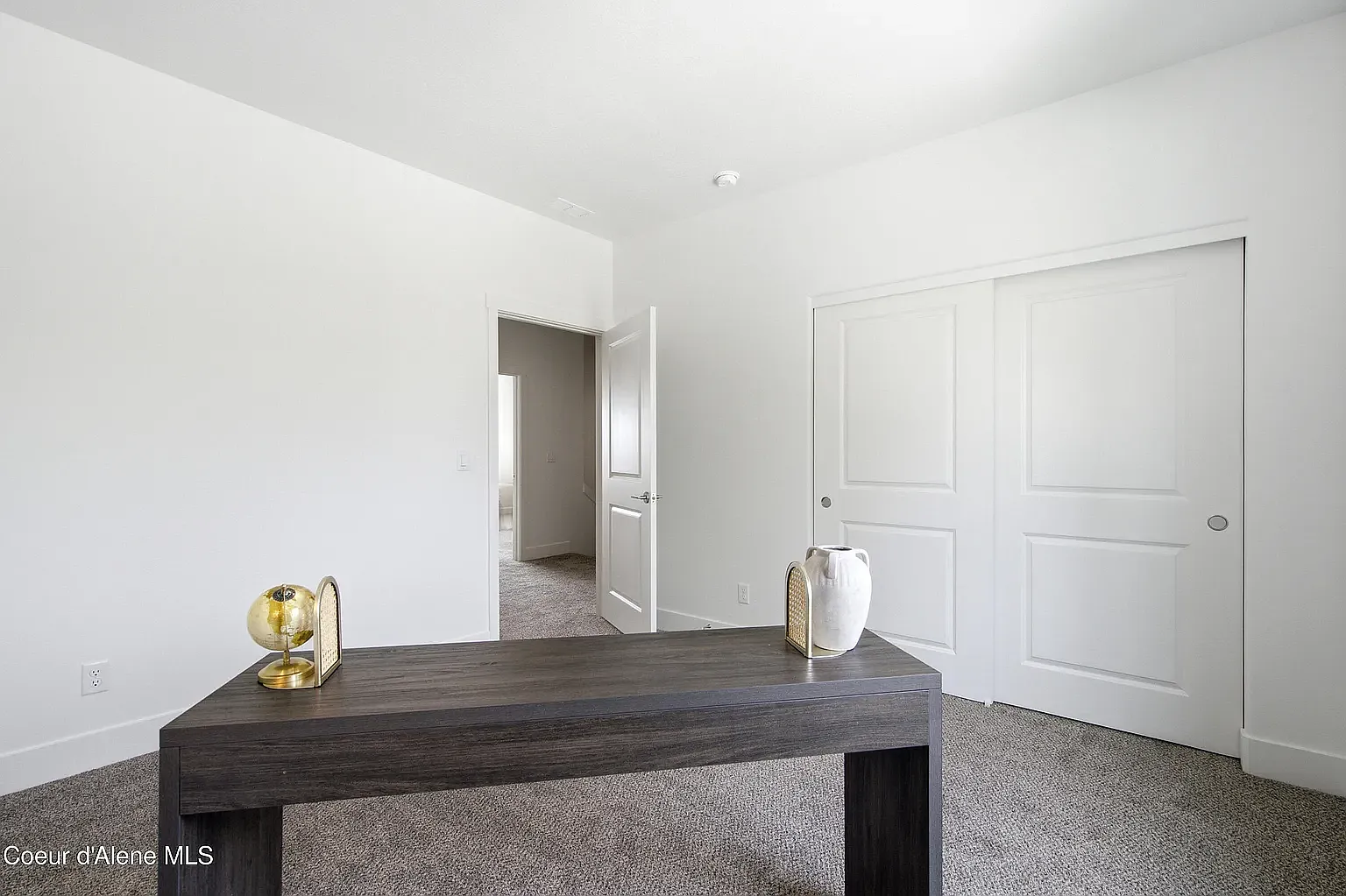 3 bed, 2.5 bath, 1581 sqft, $2,275 — Photo 3
