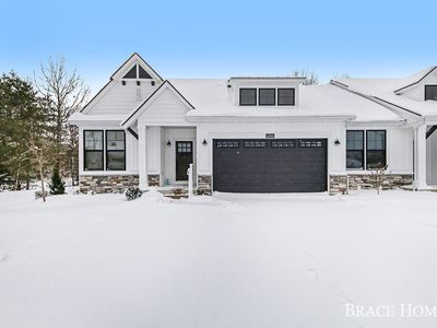 14696 Pine Dew Dr, Grand Haven, MI, 49417