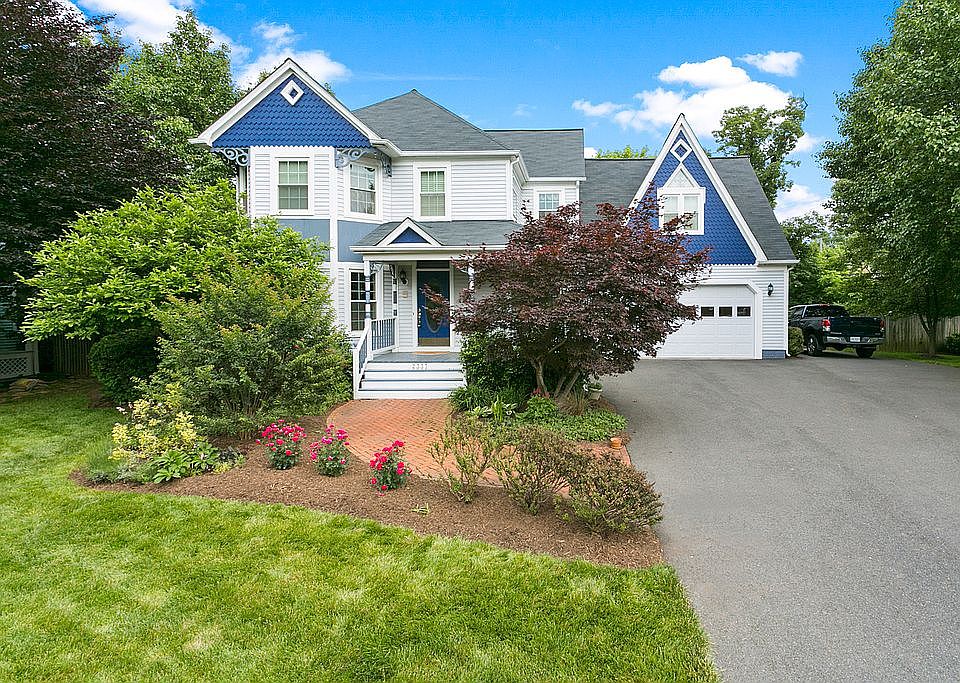 1st image of 2337 Chestnut Hill Ave