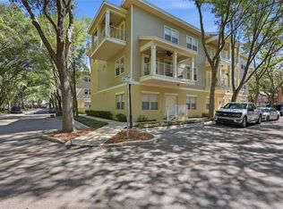 9172 SW 52nd Rd APT 103, Gainesville, FL 32608