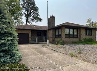 845 Halliard Ave, Beachwood, NJ 08722