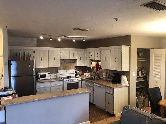 4th image of 459 Willard St Unit 304