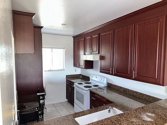 3rd image of 26251 S Vermont Ave #305