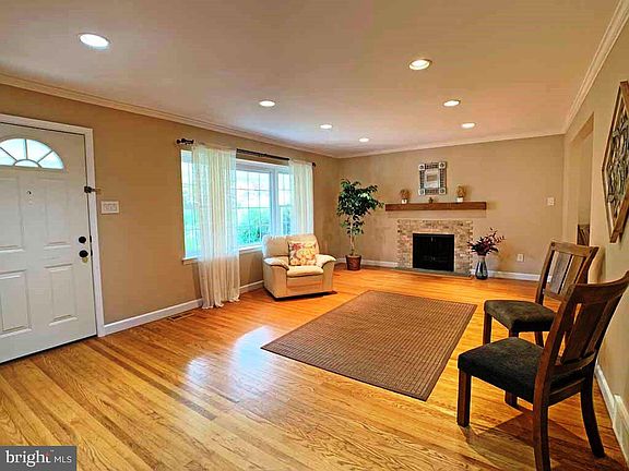 5th image of 431 Merion Dr
