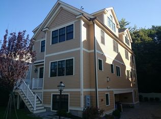 28 Meadowbrook Rd, Brookline, MA 02445