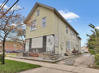 300 N Union St, Aurora, IL 60505