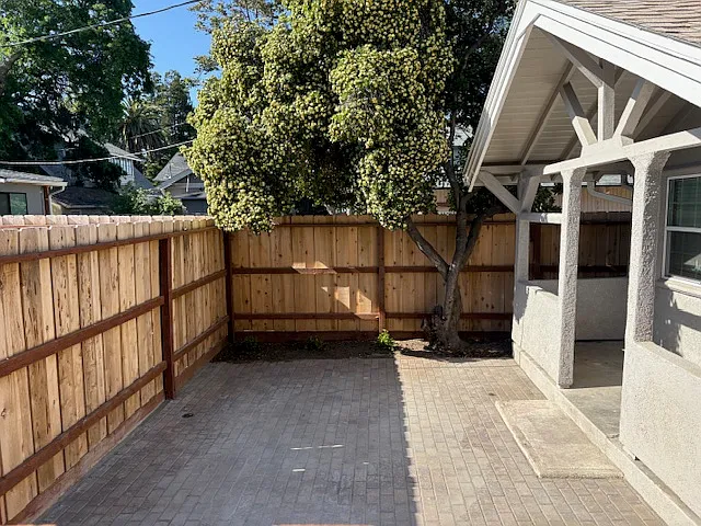 Studio, 350 sqft, $1,150 — Photo 2