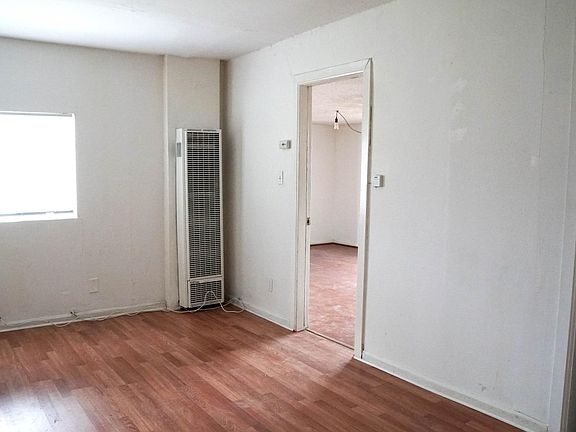 5th image of 5942 Comey Ave