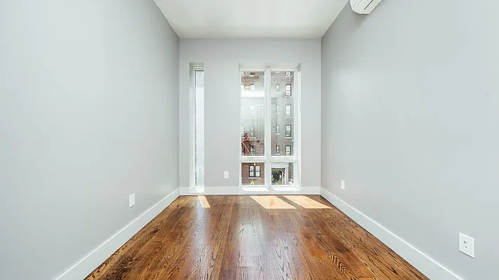 Rented by Nooklyn NYC LLC | media 18