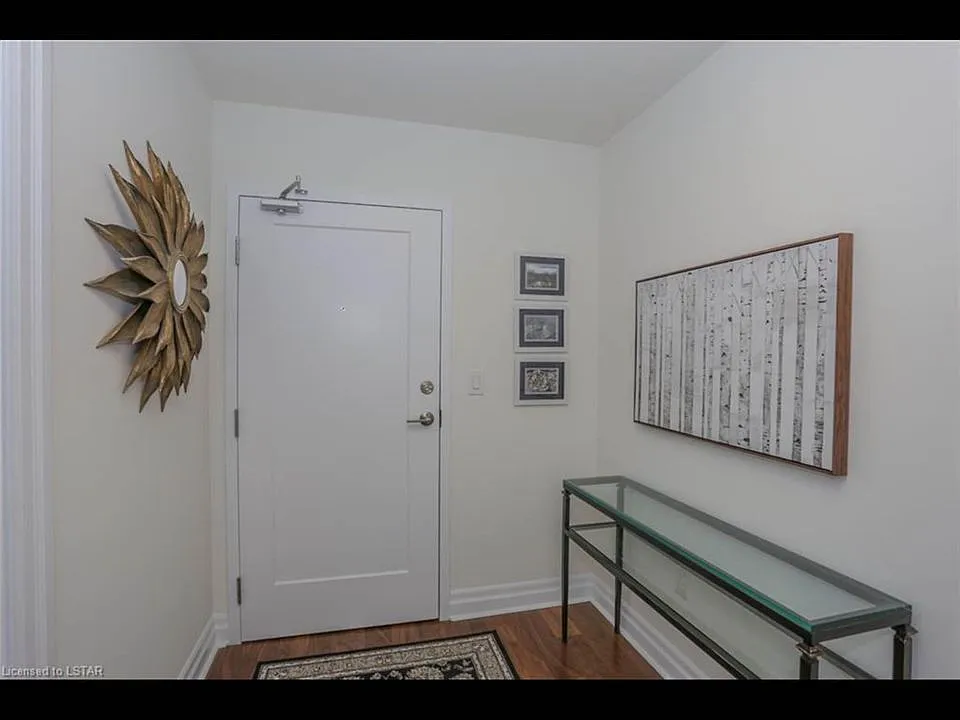 Building Photo - 505 Talbot St #2308