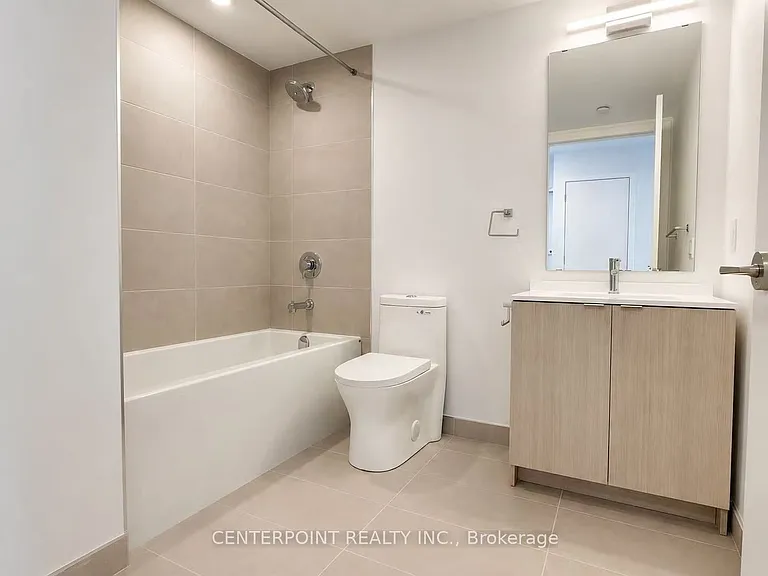 100 Queen St E #1509 — Photo 7