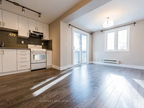 258 Kenilworth Ave #2, Toronto, ON M4L 3S8