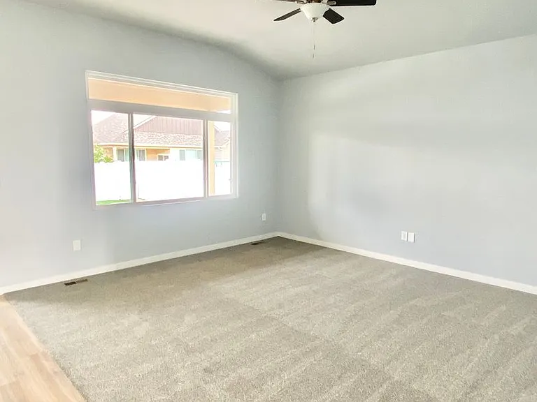 7557 McClellan Rd — Photo 11