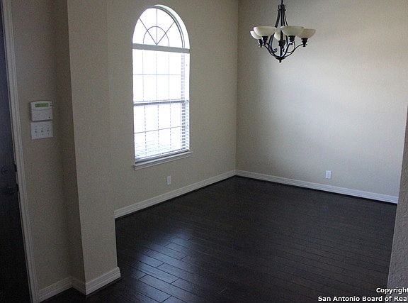 4th image of 15527 Bayakoa Ct