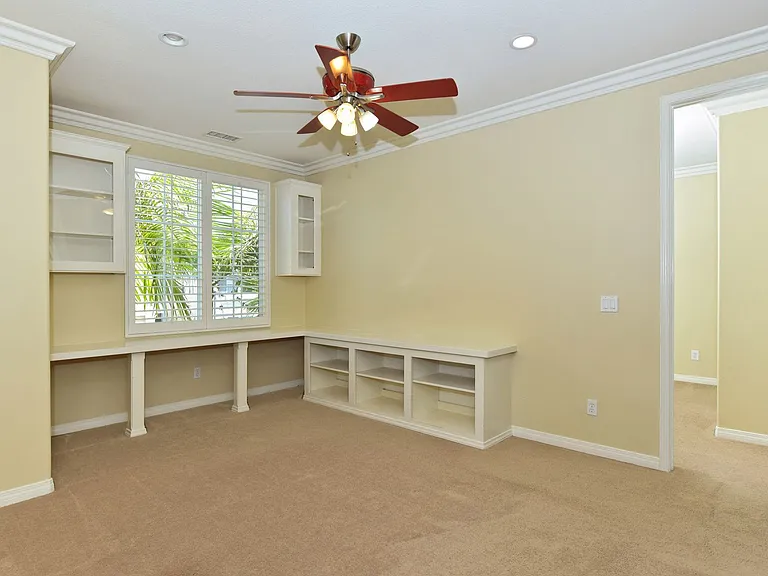 6941 Waters End Dr — Photo 14