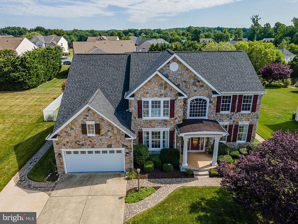1st image of 1704 Stone Ivy Pl