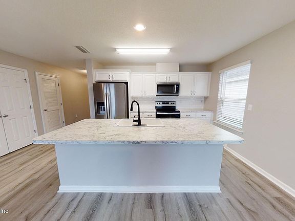 3rd image of 14343 BARTRAM CREEK Boulevard