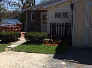 11559 Sunset Blvd, Pinckney, MI 48169