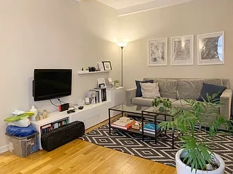 Rented by Rita S Citrin, LREB