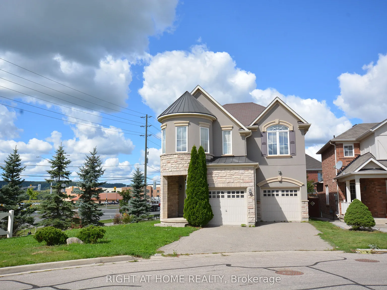 4 bed, $3,950 — Photo 1