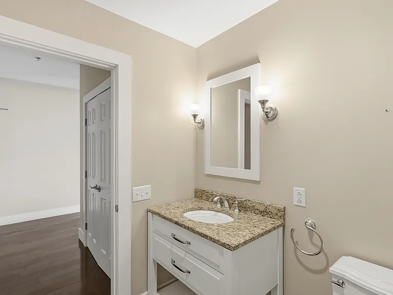 509 Bogart Pl #203 — Photo 10