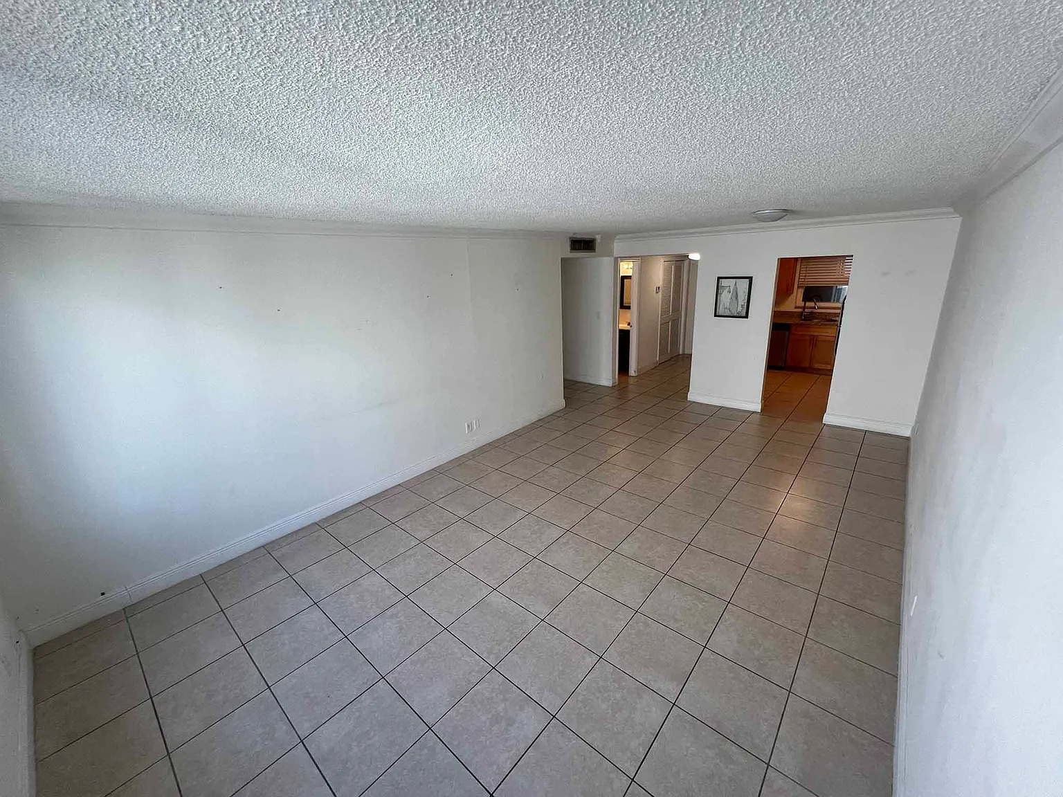 3257 NE 13 Street - 302 — Photo 3