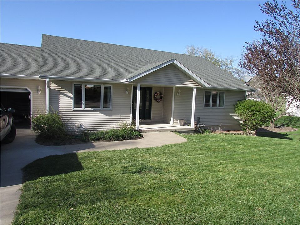 103 7th St, Bussey, IA 50044 Zillow