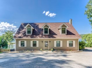 401 Fox Chase Rd, Wirtz, VA 24184