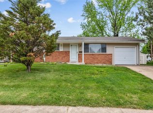 565 Jana Dr, Florissant, MO