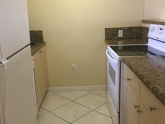 3rd image of 12605 SW 91st St APT 220