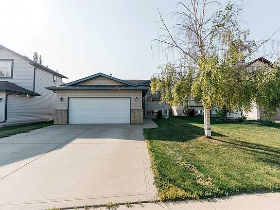 3rd image of 73 W Ogilvie Close