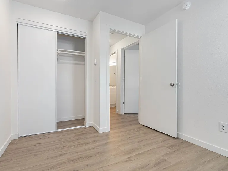 Glacier Park Apartments — Photo 49