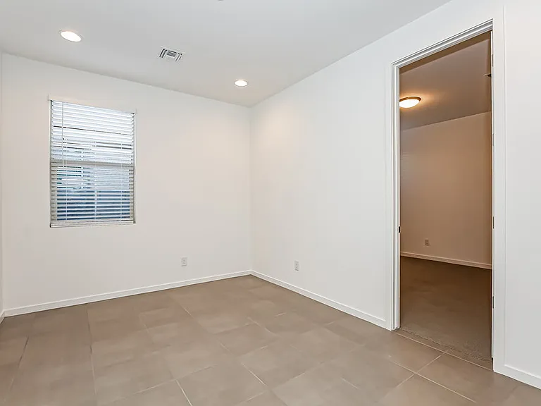 5640 W Walatowa St — Photo 12