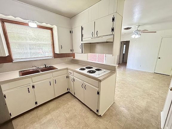 4th image of 1306 Violet Ave