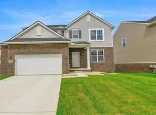 20743 Gidran Dr, South Lyon, MI 48178