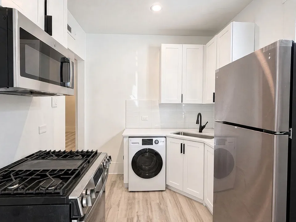 4348 W Irving Park Rd #2E