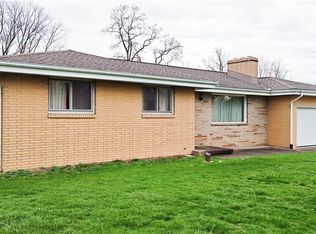 4689 Dobbins Rd, Poland, OH 44514