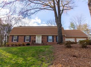 1313 Kensington Dr, High Point, NC 27262